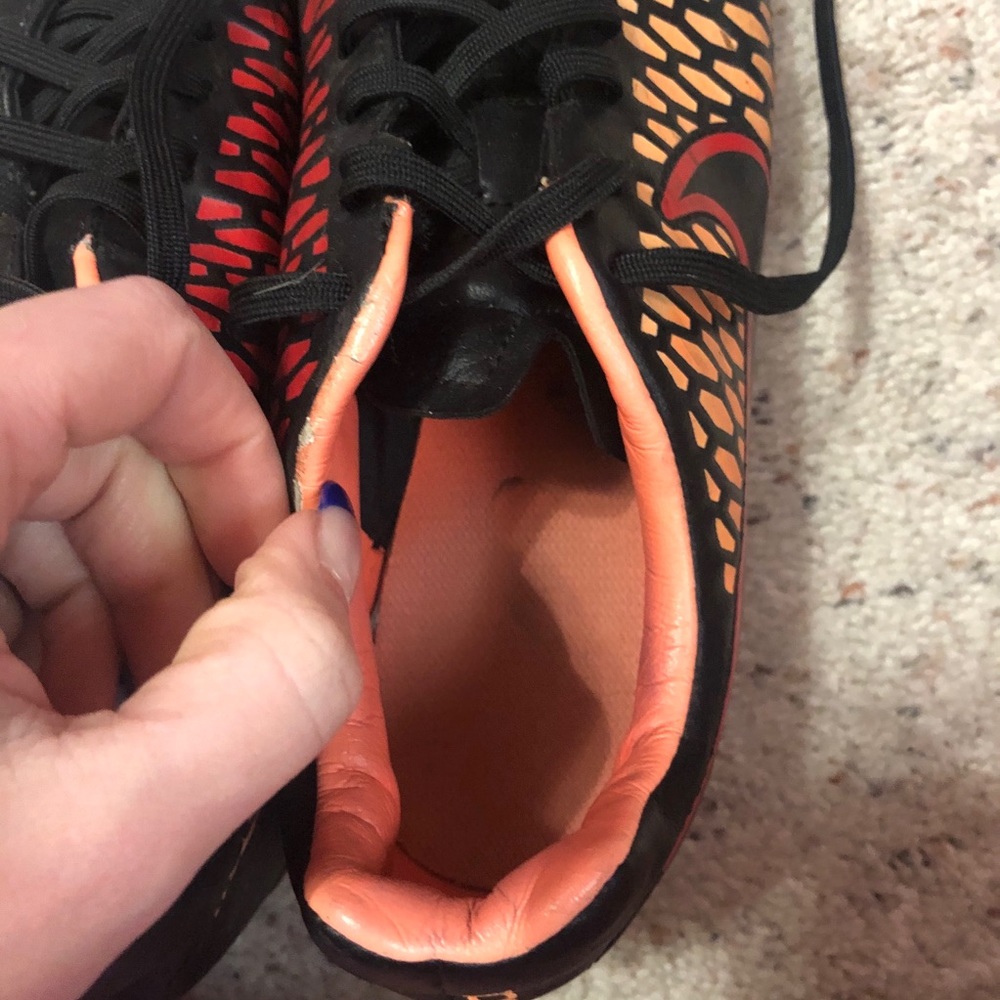 Nike cleats - Picture 4 of 4